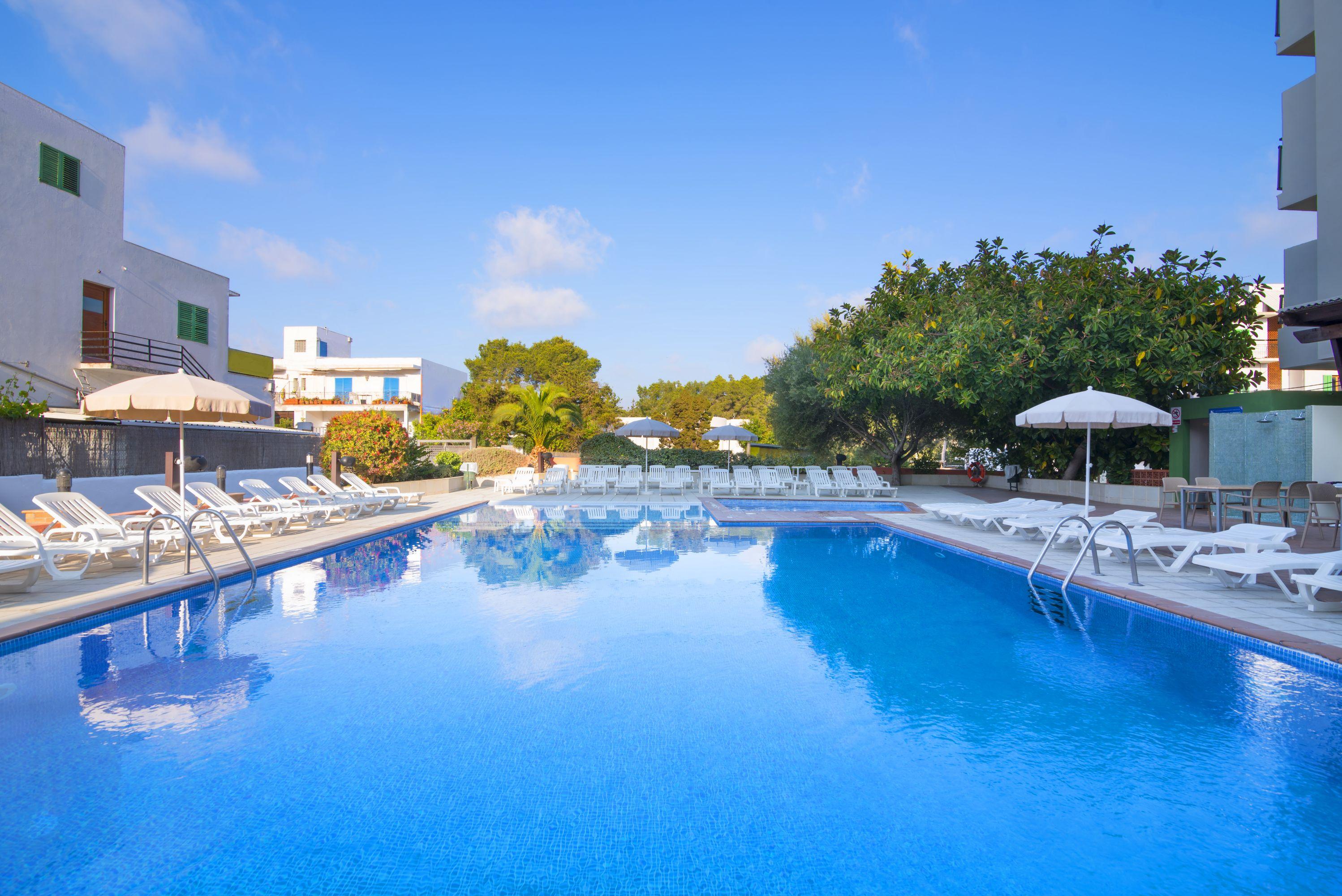 Azuline Hotel S'Anfora & Fleming (Adults Only) سان أنطونيو المظهر الخارجي الصورة