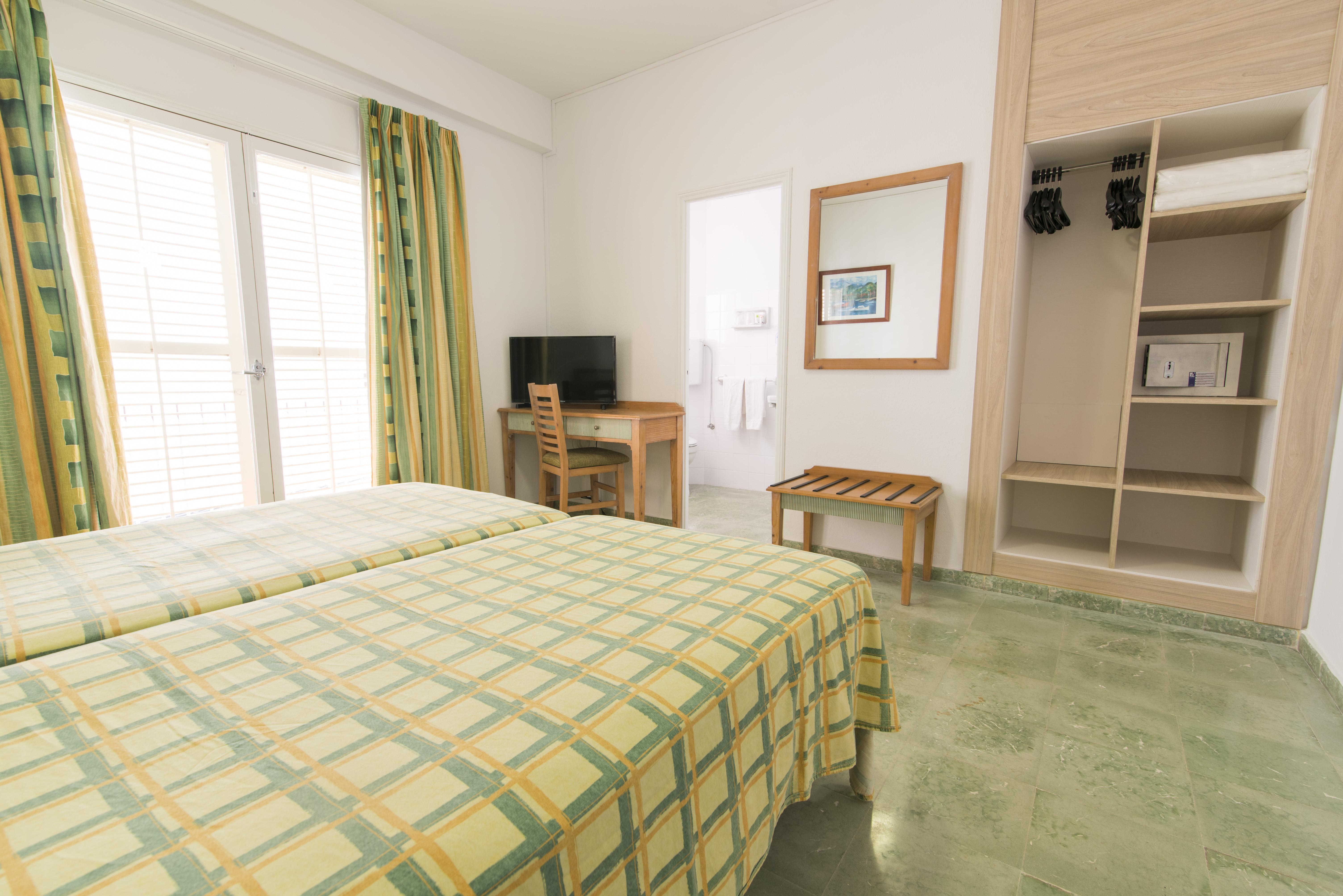 Azuline Hotel S'Anfora & Fleming (Adults Only) سان أنطونيو المظهر الخارجي الصورة