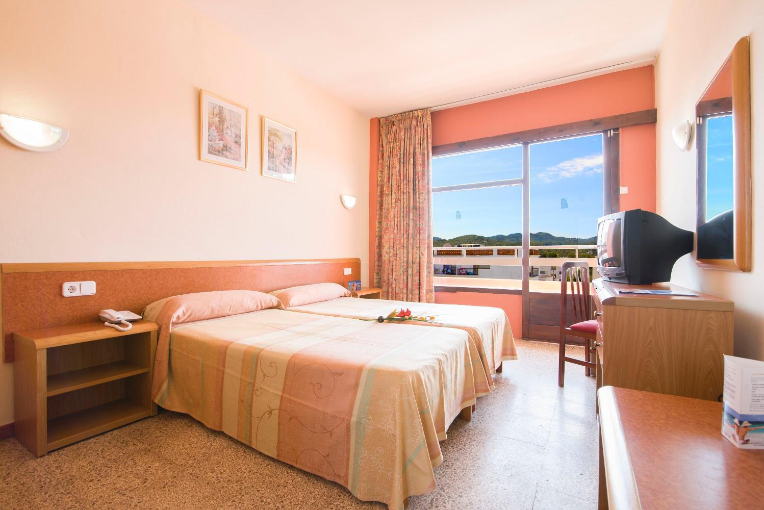 Azuline Hotel S'Anfora & Fleming (Adults Only) سان أنطونيو المظهر الخارجي الصورة